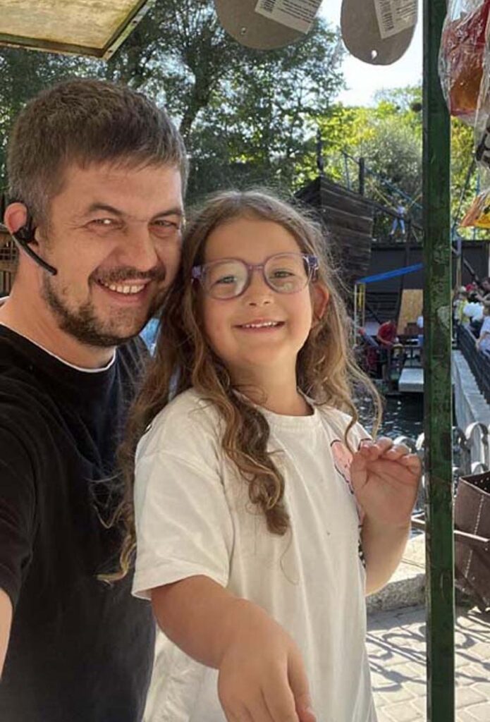 Назар Клапощук з донькою Вікою Назар Клапощук з донькою Вікою